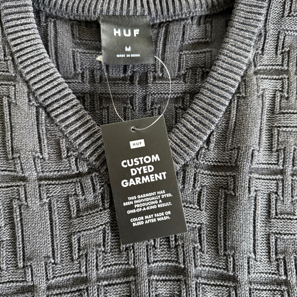 HUF Unisex Jacquard Sweater Vest - Picture 3 of 9